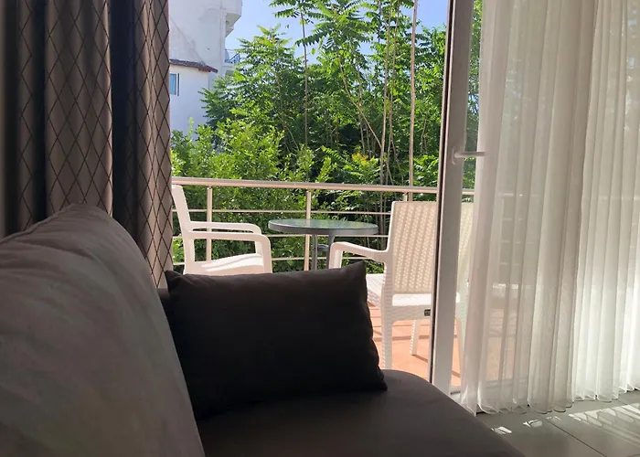 Apartment In Kyrenia, Cyprus